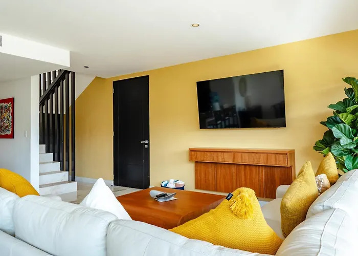 Elements Penthouse 14 Apartment *